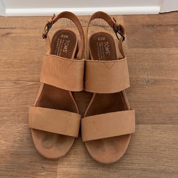 Toms leather heels - Picture 1 of 2